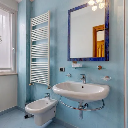Residenza Venezia Ame *
