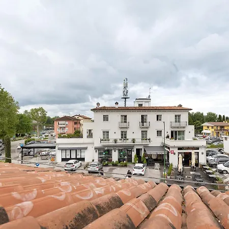 Residenza Venezia Ame * بسكييرا ديل غاردا