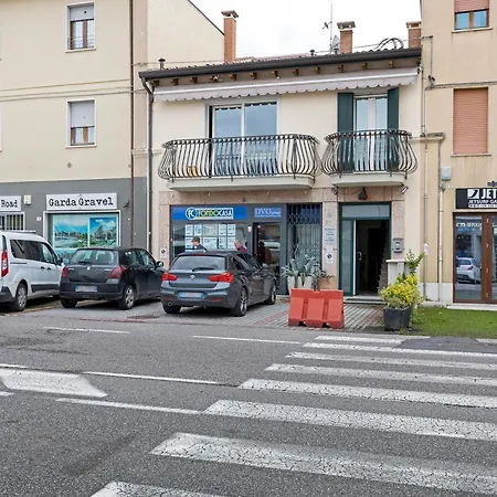 Residenza Venezia Ame بسكييرا ديل غاردا